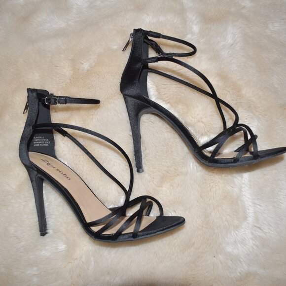 Zigi Soho Blaker Black Strappy Stiletto Heels Size 8 Ankle Strap Sandals - Picture 4 of 12
